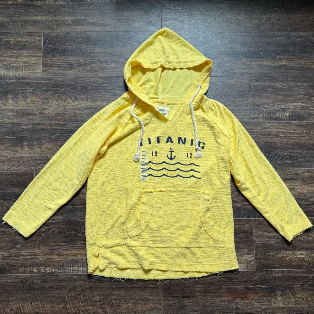 NWT TITANIC Yellow Nautical Hoodie Shirt M